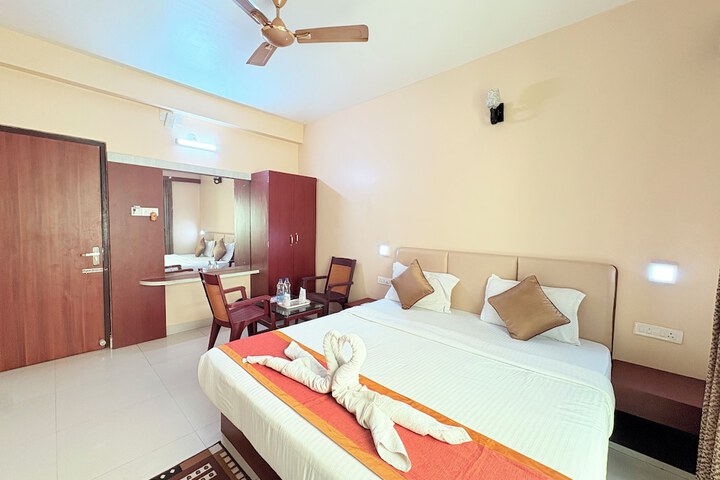 Room 9 of 43