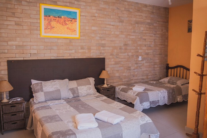 Room 52 of 155