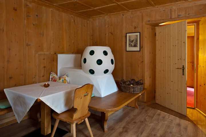 Room 14 of 41