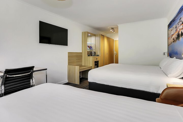 Room 34 of 72
