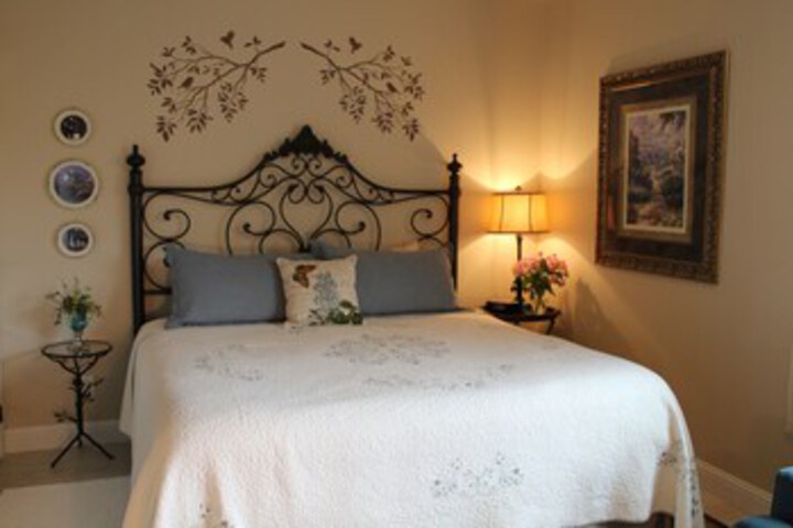 Room 20 of 38