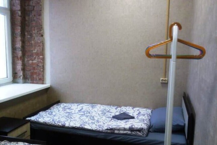 Room 3 of 38