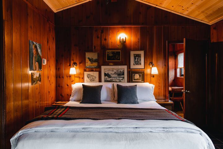 Room 21 of 74