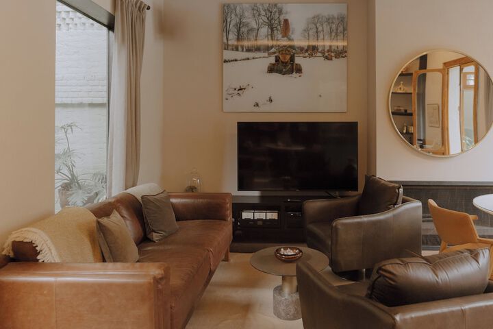 Room 27 of 40