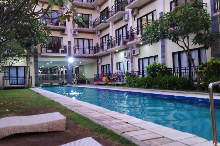 Hotel with Pool
