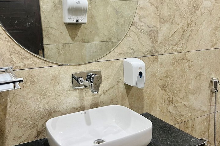 Room 26 of 58