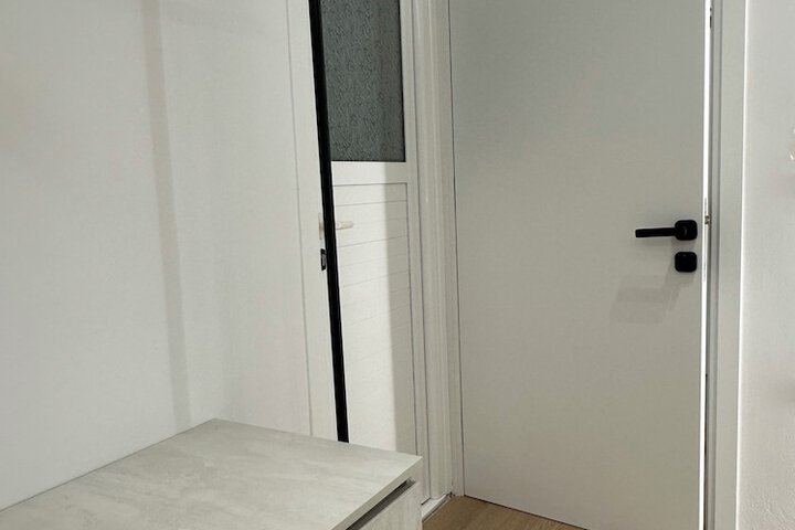 Room 29 of 34