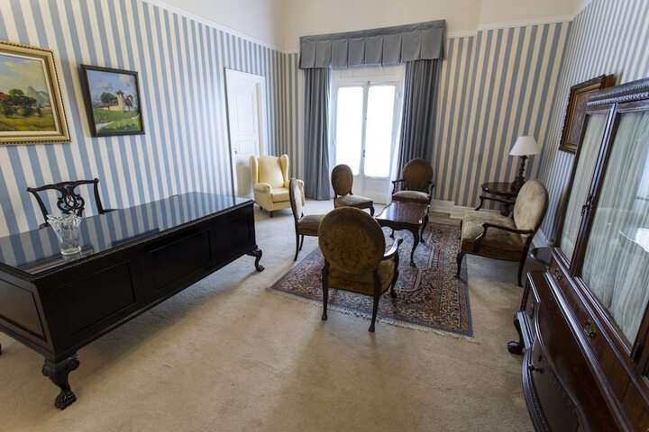Room 18 of 76