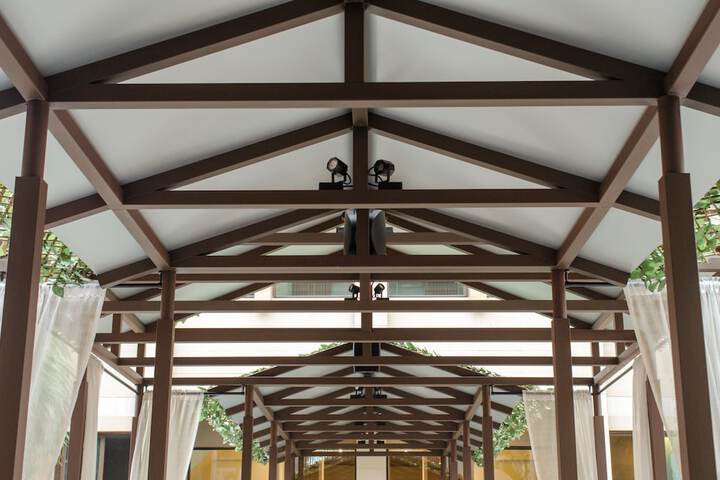Ballroom/Hall 97 of 116