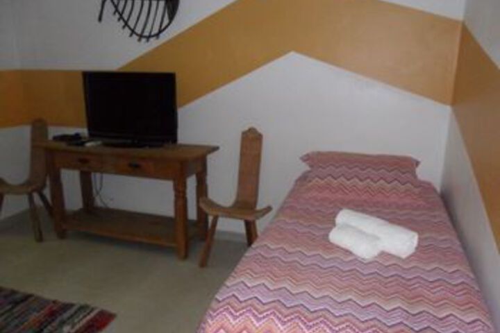 Room 125 of 177