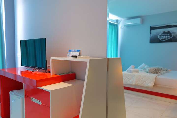 Room 37 of 85