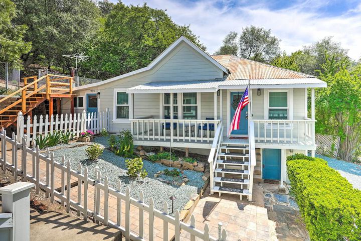 Walk to Main St: Historic Cottage in Sutter Creek