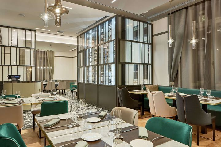 Dining 116 of 163