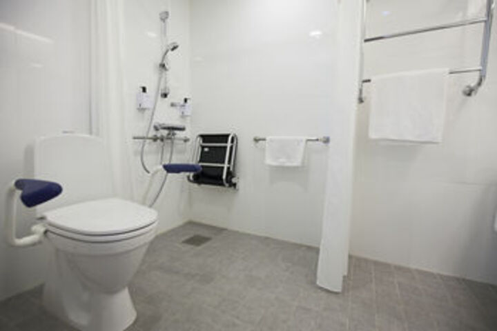 Room 4 of 60