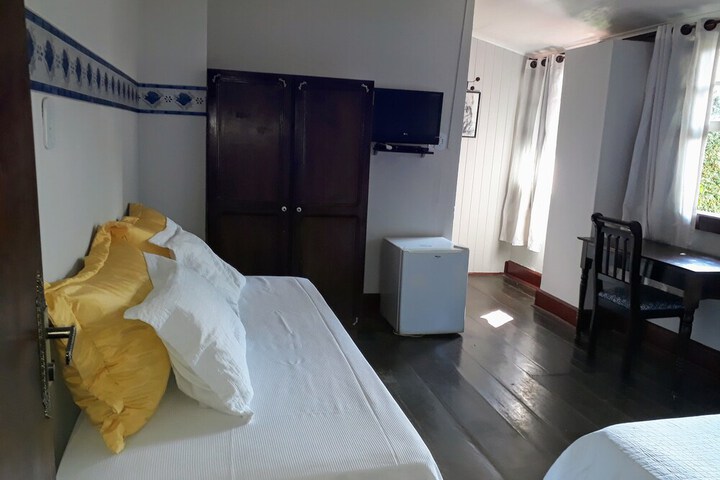 Room 16 of 124
