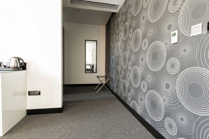 Room 166 of 267