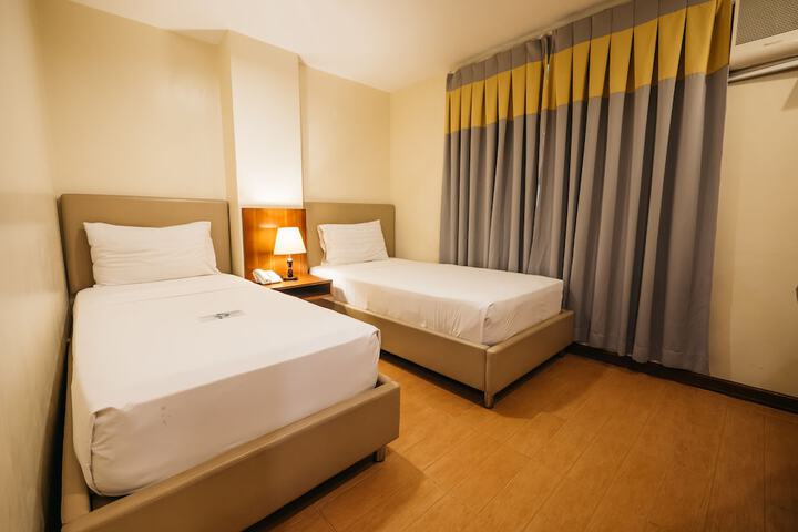 Room 16 of 51