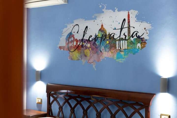 Room 10 of 61