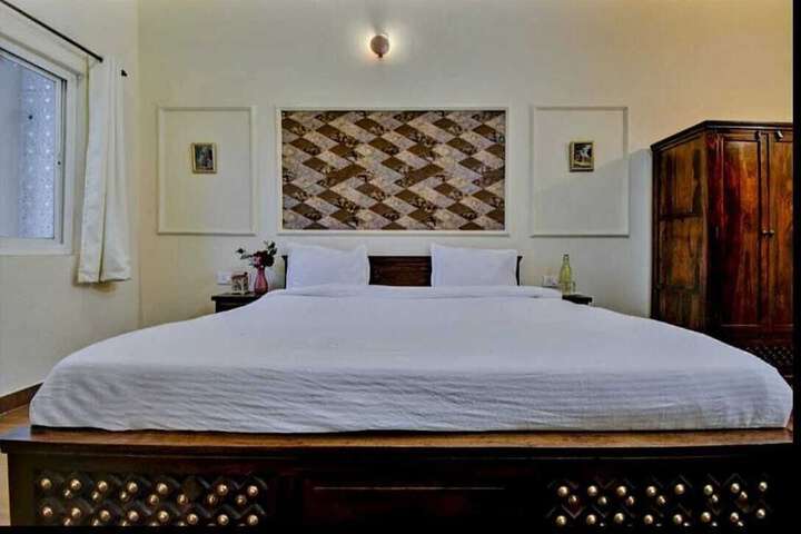 Room 8 of 21