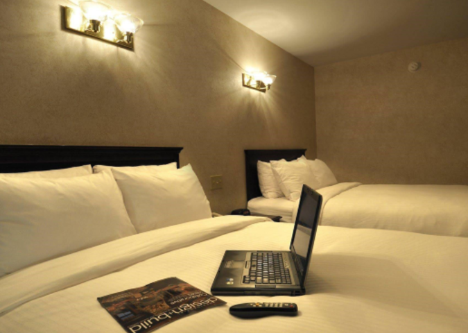 University Inn Hotel