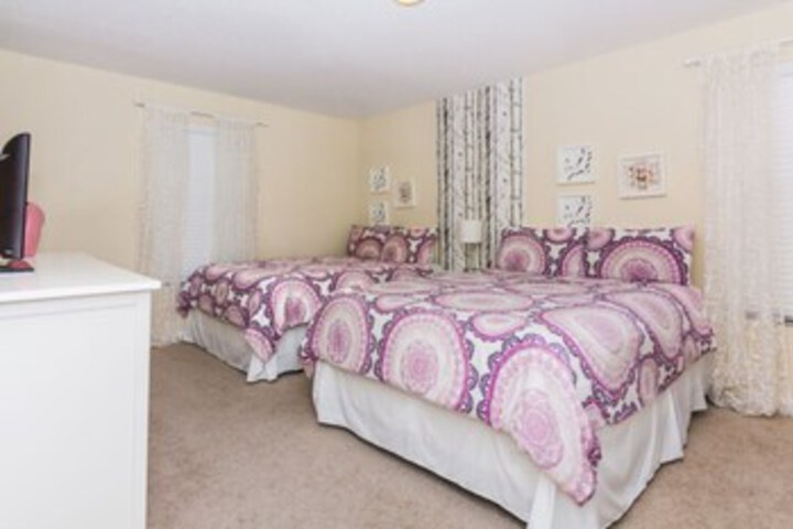 Room 43 of 61