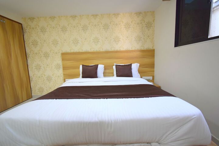 Room 9 of 56