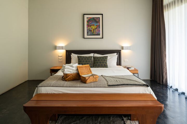 Room 8 of 36