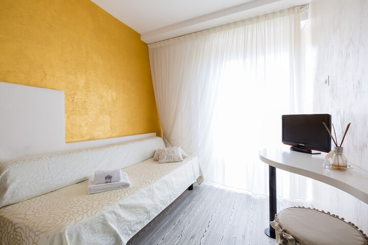 Room 18 of 52