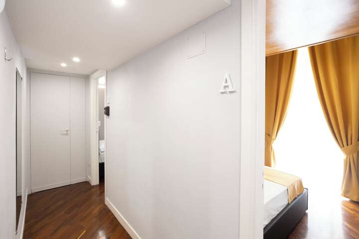Room 71 of 111