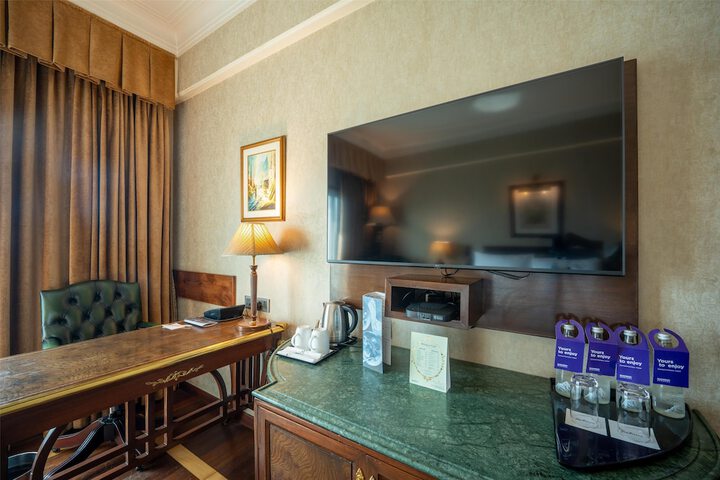 Room amenity