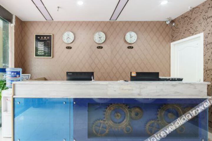 Hotel Interior 18 of 33