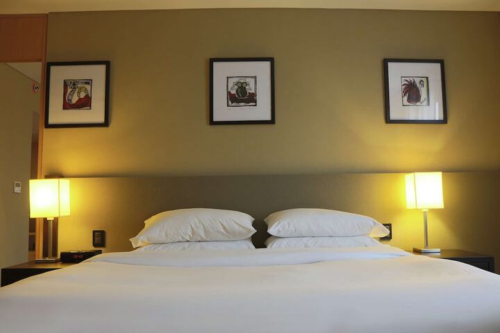 Room 18 of 70