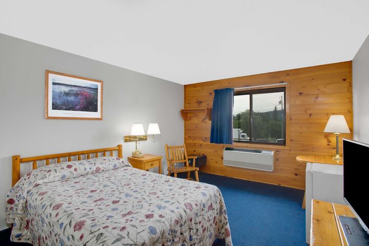 2 Double Beds (3 of 12)