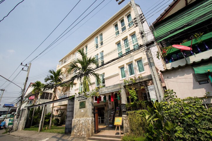 Hotel 69 of 86