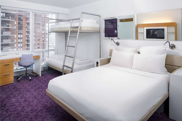 Premium Queen Bed (16 of 31)