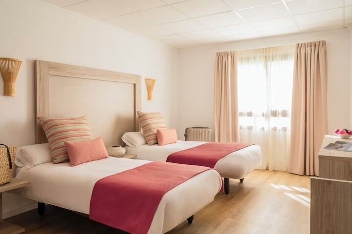 Room 10 of 44