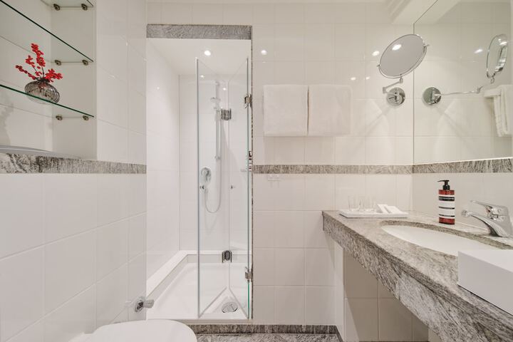 Clean Restrooms