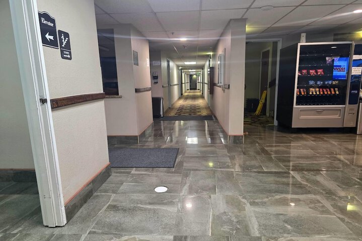 Entrance & Lobby
