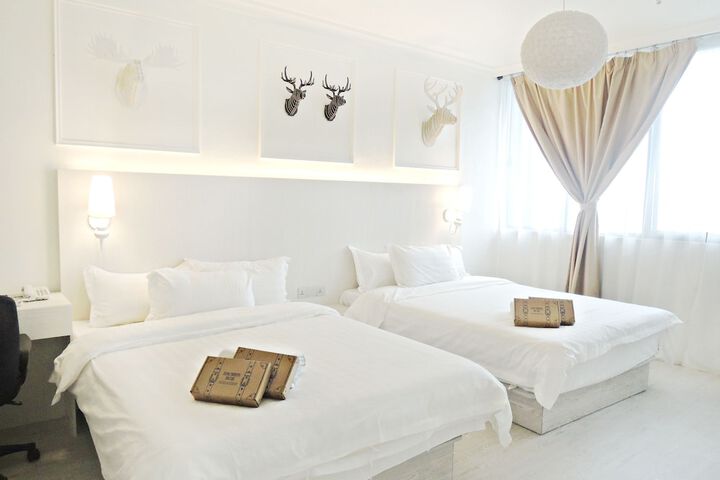 Room 17 of 47