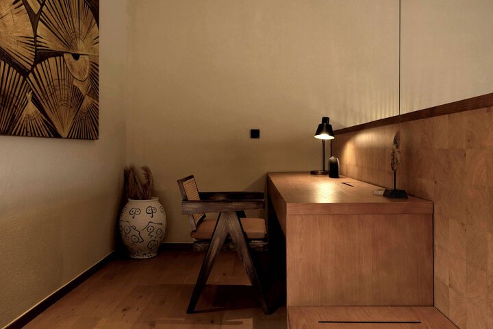 Room 10 of 47