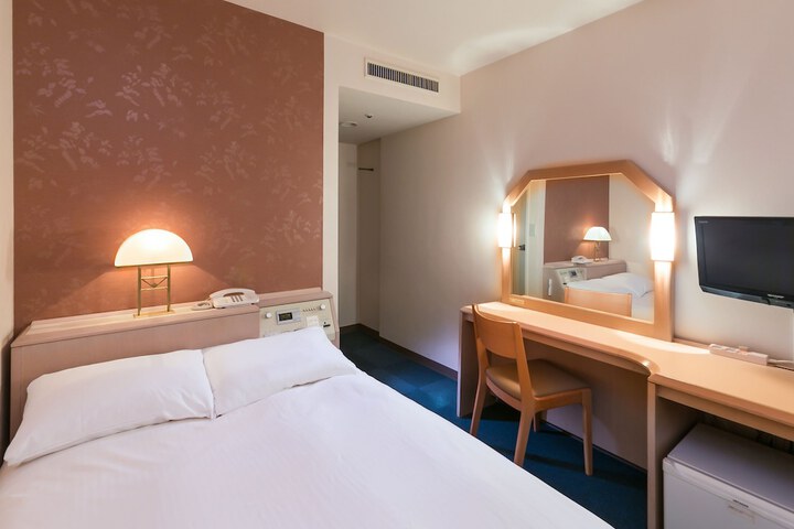 Room 4 of 55