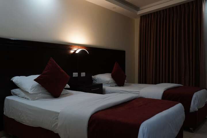 Room 2 of 8