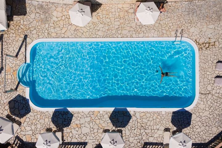 Pool 22 of 31