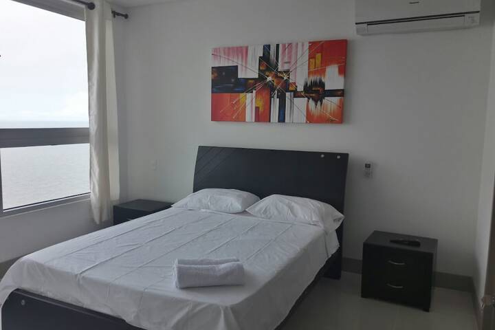 Room 10 of 27