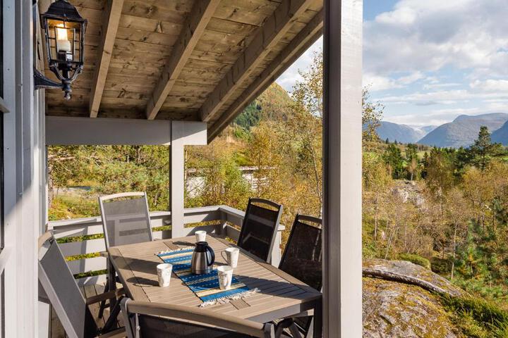 General 10 of 38