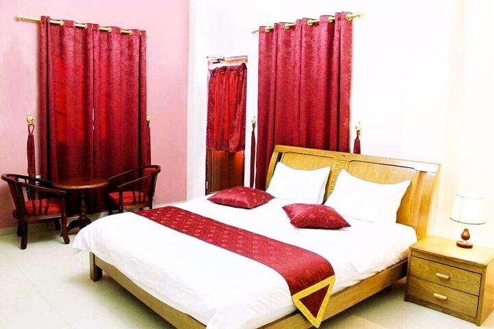 Room 10 of 46