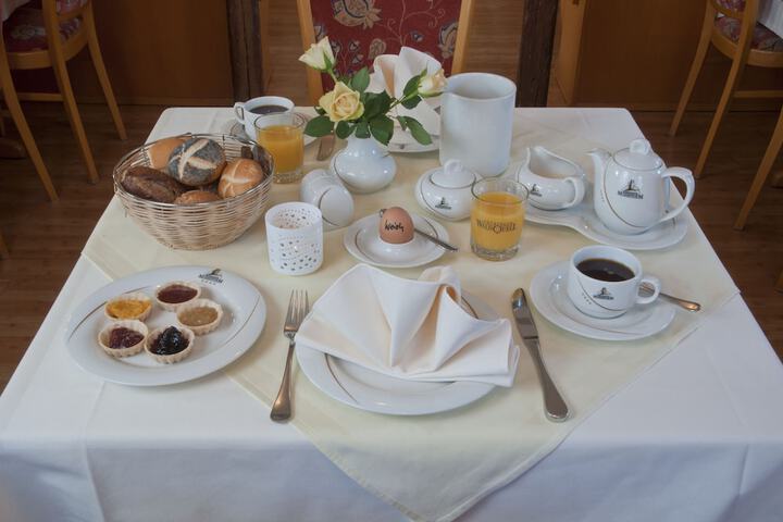 Breakfast meal