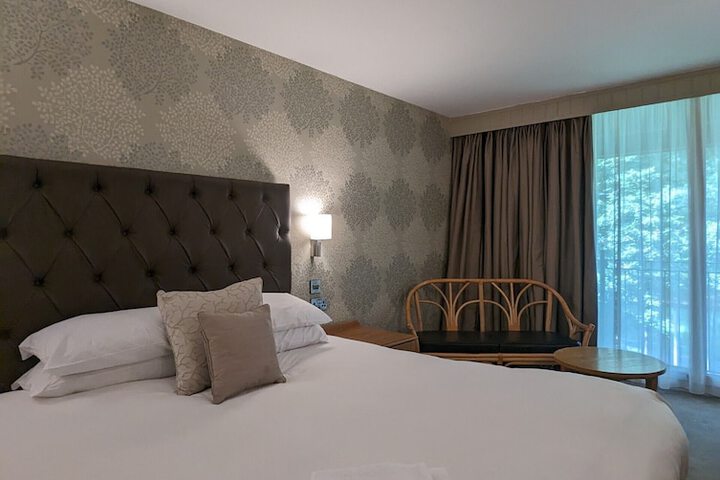 Room 18 of 34