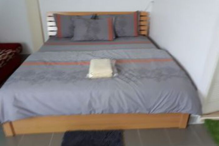 Room 13 of 29