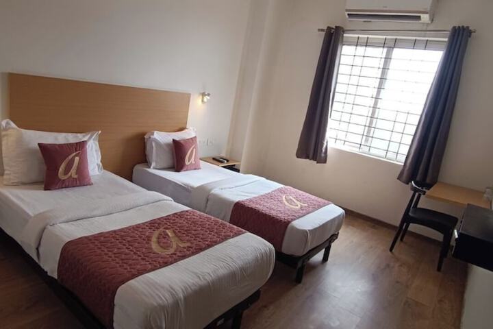 Room 8 of 21